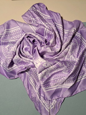 Purple hair bandana like new, satin fabric