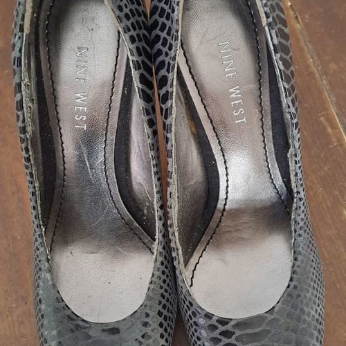 Pumps used size 36 black in excellent condition