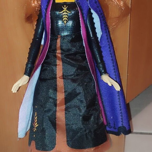 Disney Frozen Anna Autumn Swirling doll like new