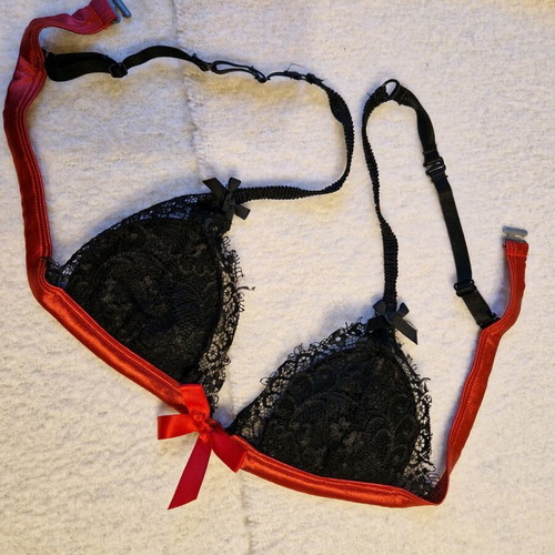 Med bra black-red like new, size 75B