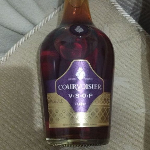 Courvoisier V.S.O.P. 12-Year-Old Cognac like new