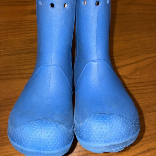 Crocs c11 blue rain boots size 28-29 like new