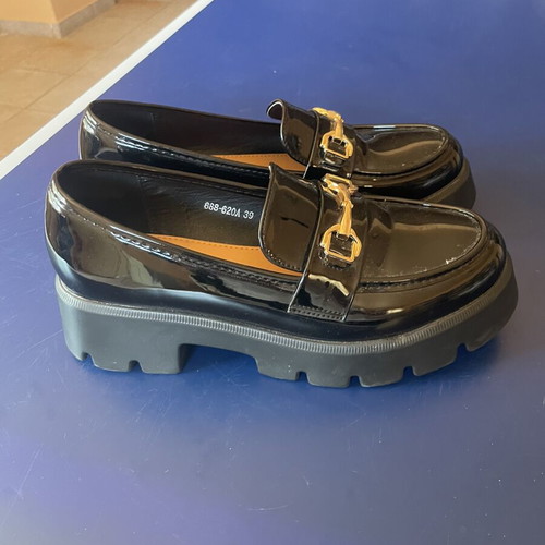 Bozikis patent leather loafers new, women's size 39, black