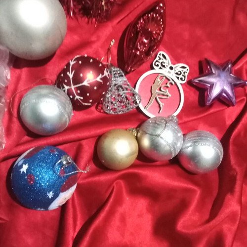 Christmas tree ornaments used, set of 25 pieces