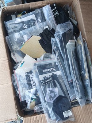Mystic gloves for windsurf, all sizes, new