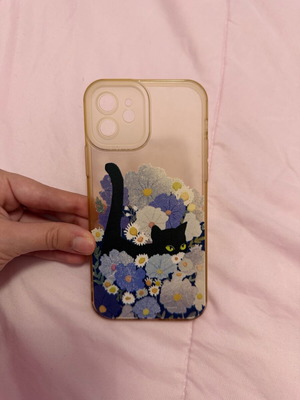 iPhone 12 cases used, pack of 7 pieces
