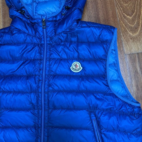 Moncler lightweight vest size 4 blue like new authentic