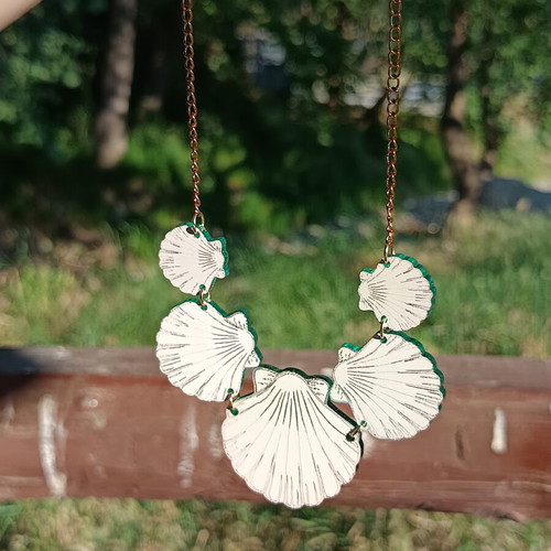 Plexiglass necklace with stainless steel adjustable chain, green