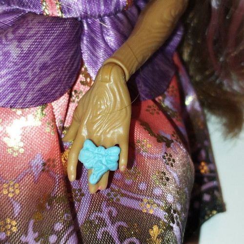 Ever After High Cedar Wood Signature Doll Ring like new, 3D printed