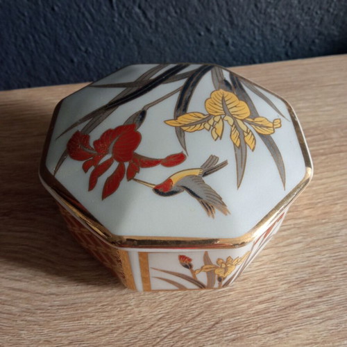 Seizan Japan porcelain jewelry box used
