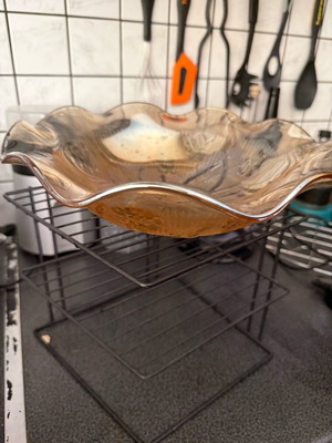 Glass serving dish with wavy edge like new