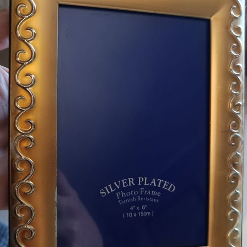 Silver photo frame like new