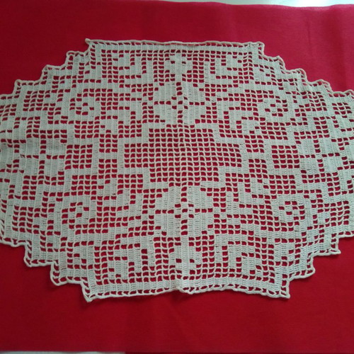 Knitted table runner new white size 65x40