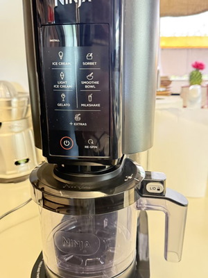 Ninja CREAMi NC302EU ice cream maker