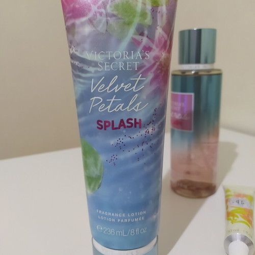 Victoria's Secret Velvet Petals Splash Body Mist Set, lightly used