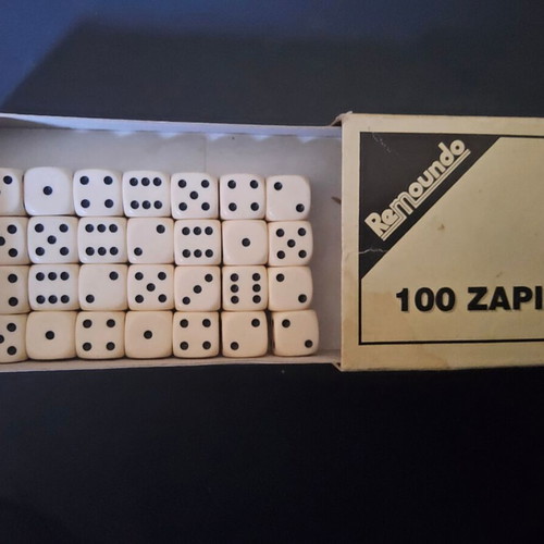 Dice set like new, 28 pieces in box