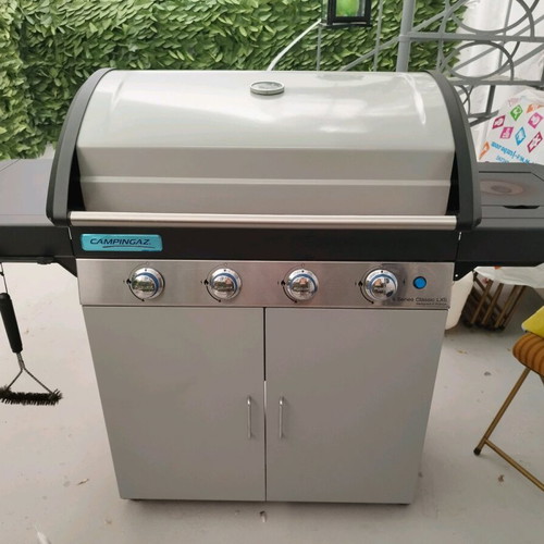 Campingaz grill large like new