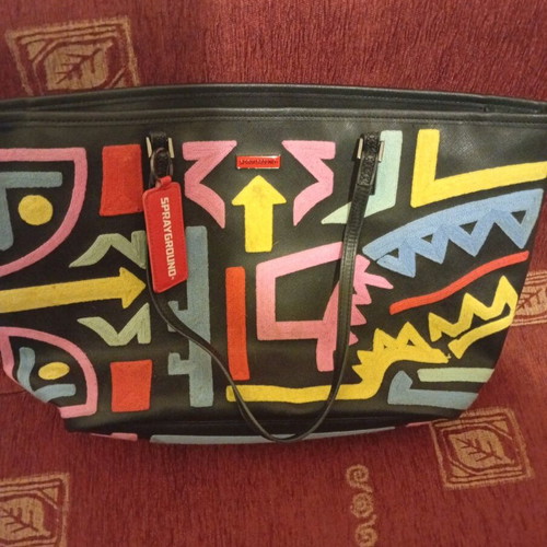 Sprayground Africa Intelligence bag like new, colorful shoulder