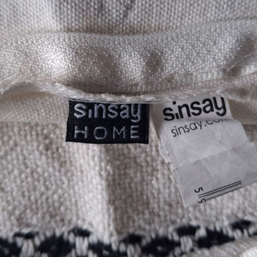 Sinsay decorative pillow cover like new, minimal black and white with tassels