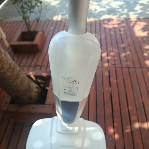 Electric steam mop new with microfiber pads