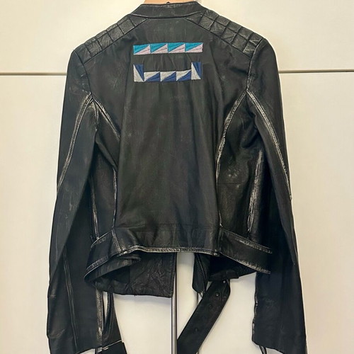 April, May Vanes1 leather jacket like new, size M