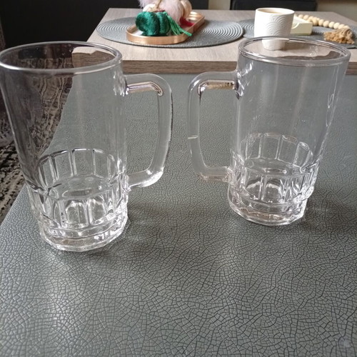 Beer glasses like new, set of 2