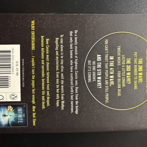The 5th Wave by Rick Yancey like new, English edition