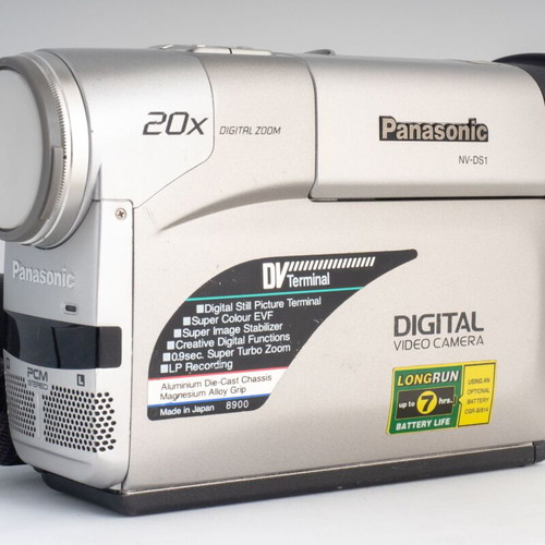 Panasonic NV-DS1EG MiniDV Camcorder used, excellent condition