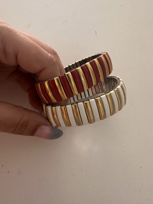 Metallic elastic bracelet set like new, multicolor
