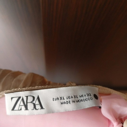 Zara women's blouse new, gold color, size XL