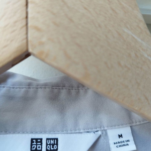 UNIQLO Soft‑Touch Shirt Beige/Off White M Like New