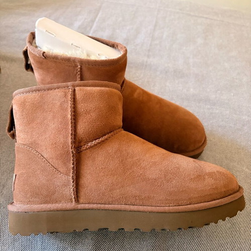 Ugg ankle boots new, size 40, beige