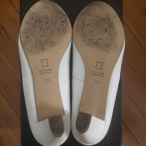 Leather white pumps like new, size 39, Greek craftsmanship