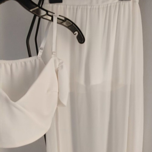 Women's set with blouse and skirt like new, white