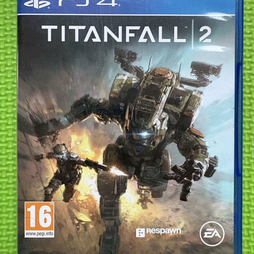 Titanfall 2 PS4 game like new, shooting