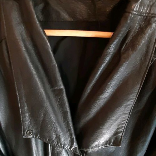 Leather black women's coat used, very large size