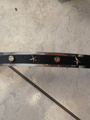 H&M belt thin with metal plate and decorations like new