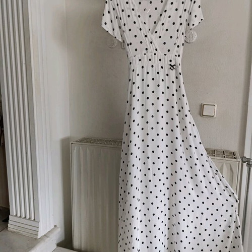 Lynne dress new, white polka dot, size S