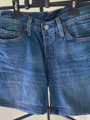 Levi's Women's Denim Shorts 501 used, medium blue