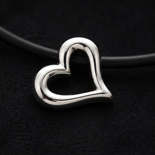 Rubber necklace with silver 925 heart clasp like new