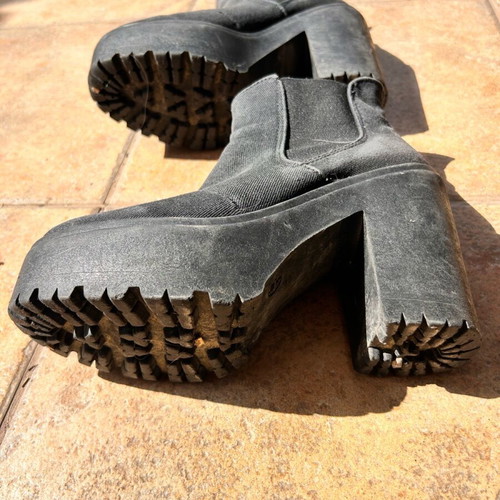 Topshop heeled boots size 37, black