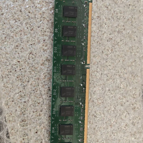 Crucial 8GB DDR3L 1600MHz Desktop RAM like new