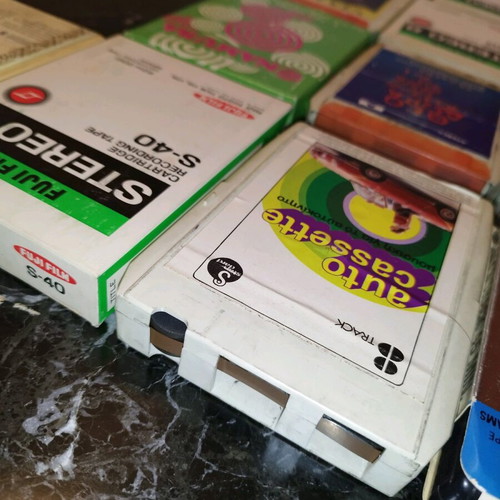 Vintage 8 track cassette tapes used, pack of 31 collectible items