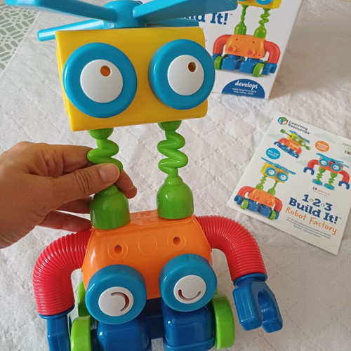 Learning Resources 1-2-3 Build It! Robot Factory educational toy like new for 2+ years