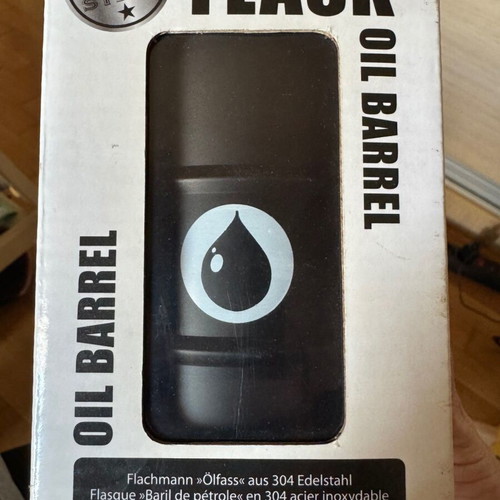 Flask Oil Barrell 590ml new