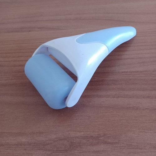 Massage tool with cold therapy like new