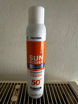Frezyderm Sun Screen Αδιάβροχη Αντηλιακή Mousse Προσώπου και Σώματος SPF50+ 200ml σαν καινούργιο
