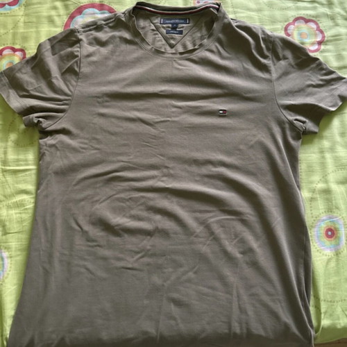 Tommy Hilfiger T-shirt, oil color, size M