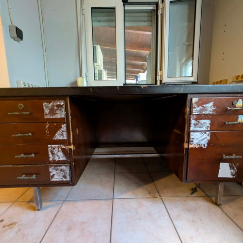 1970 Varagkis large executive desk, dark wood veneer