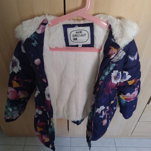 Marks & Spencer jacket with fur lining like new, size 104 cm
